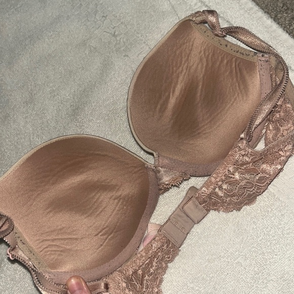 nude & lace push up from from victoria’s secret - Picture 3 of 6